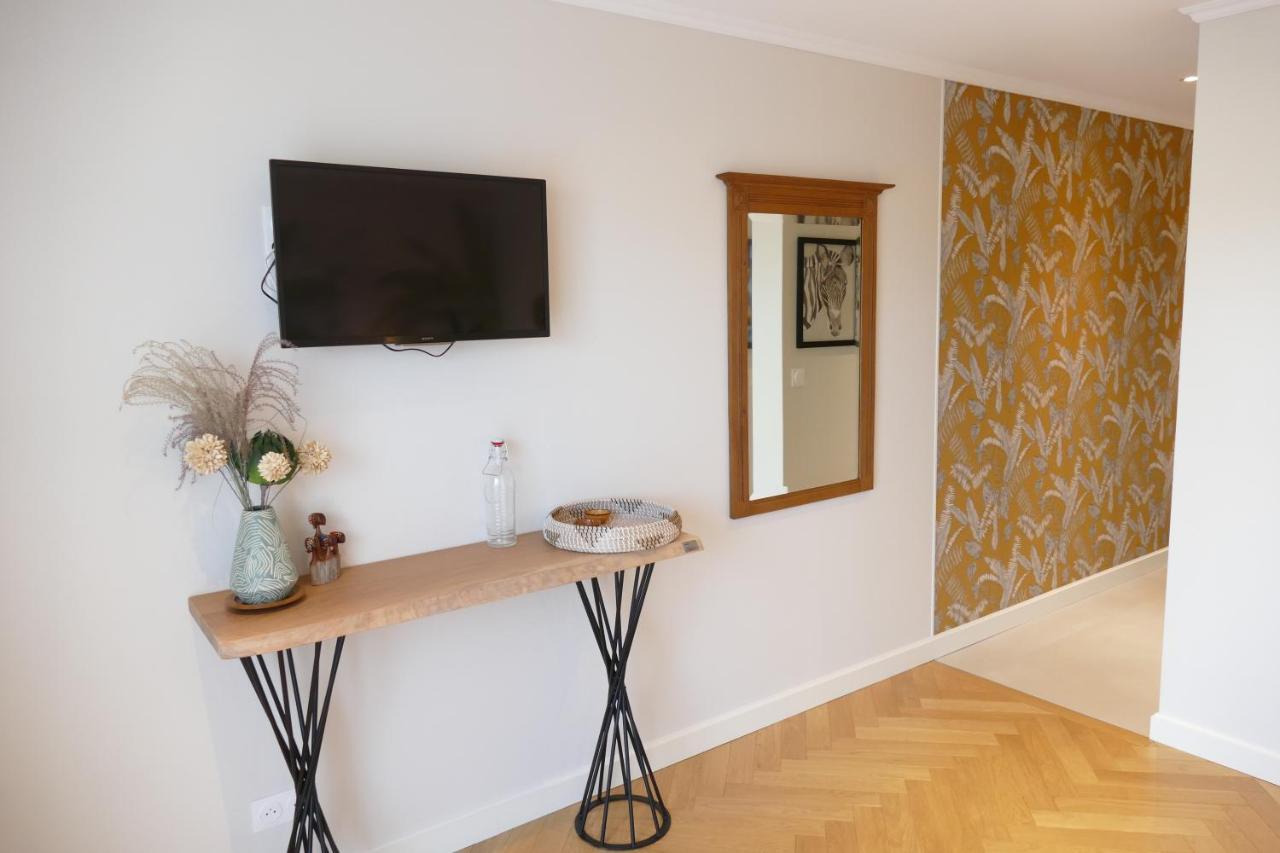 Les Agapanthes Bed & Breakfast Camphin-en-Pevele Dış mekan fotoğraf